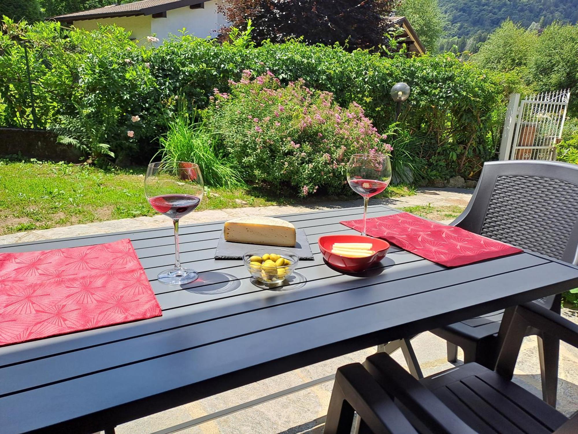 Villetta Singola Con Giardino Cottage Ghisallo Zona Bellagio Magreglio Exterior foto
